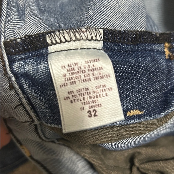 Vintage Guess Premium Flared Jeans 2000s - Picture 6 of 9